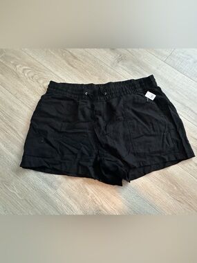 Black Elastic Waist Drawstring Shorts